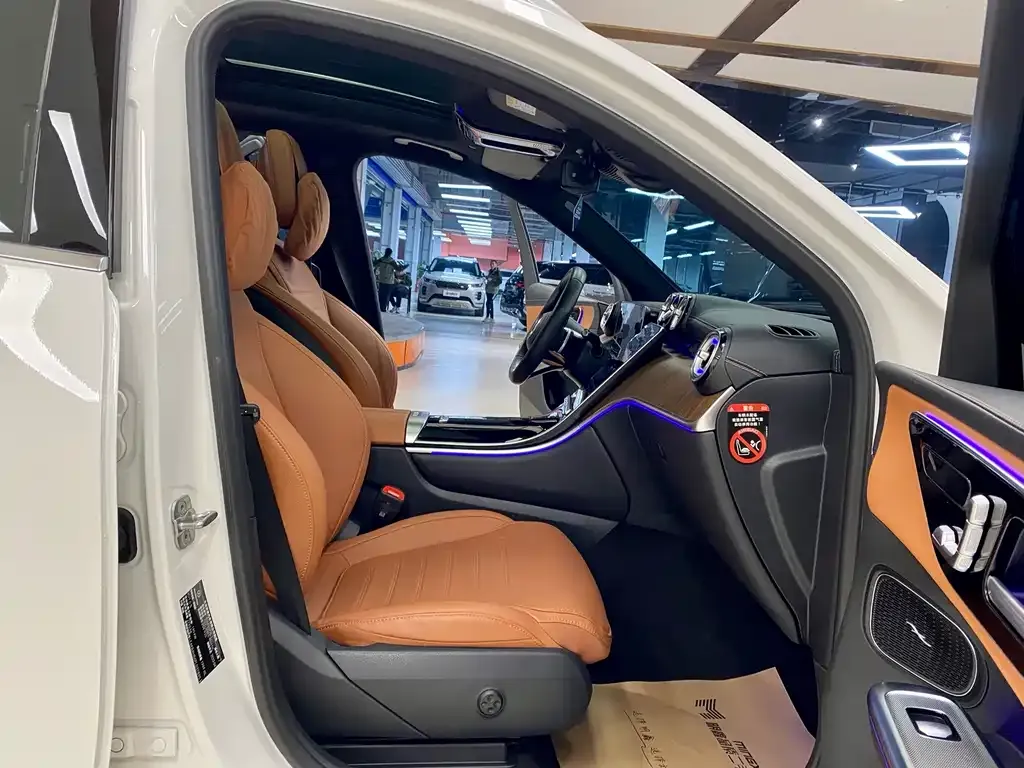 Mercedes-Benz GLC 2023 из CN, фото 8