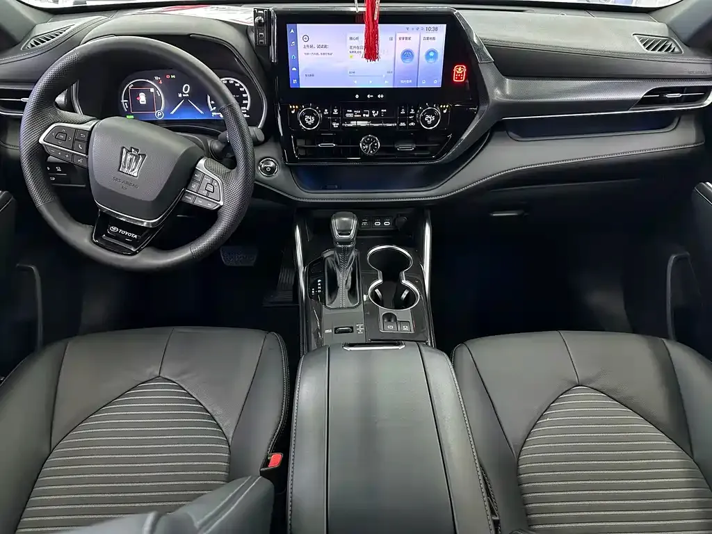 Toyota Crown Kluger 2024 из CN, фото 9