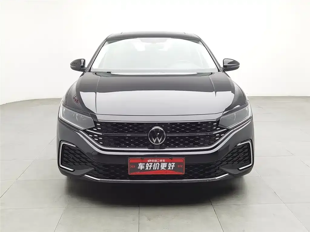 Volkswagen Passat 2023 из CN, фото 3