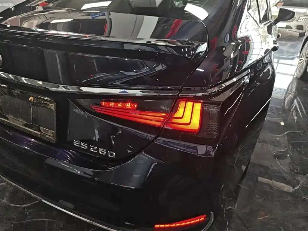 Lexus ES 2024 из CN, фото 2