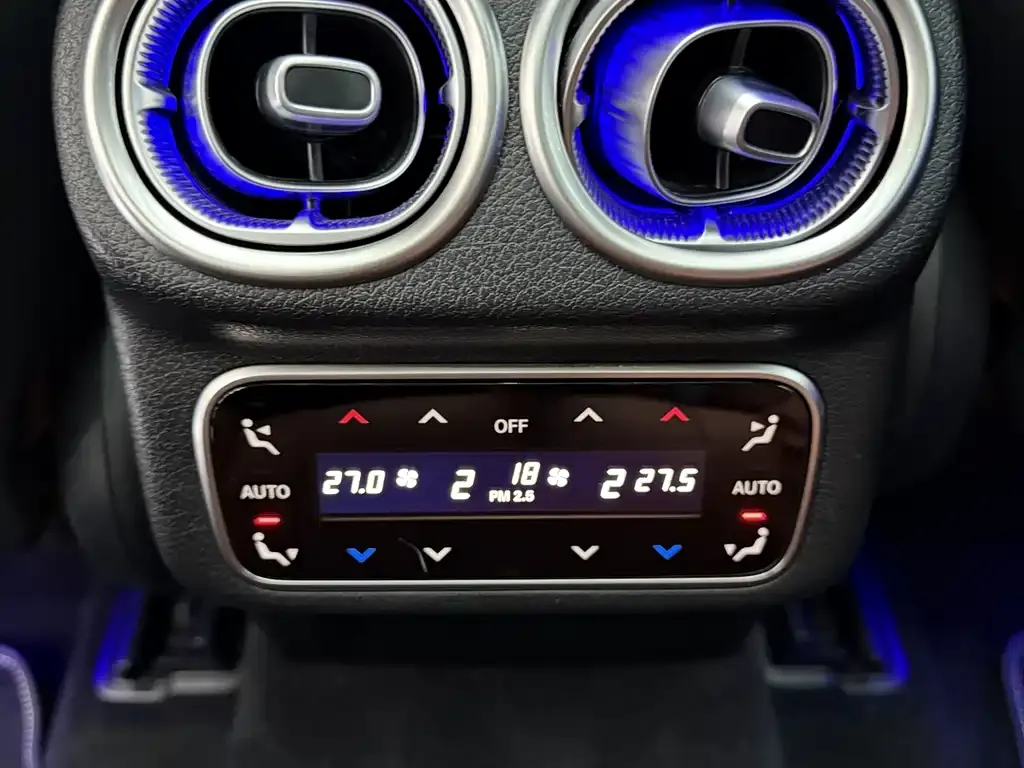 Mercedes-Benz GLC 2024 из CN, фото 7