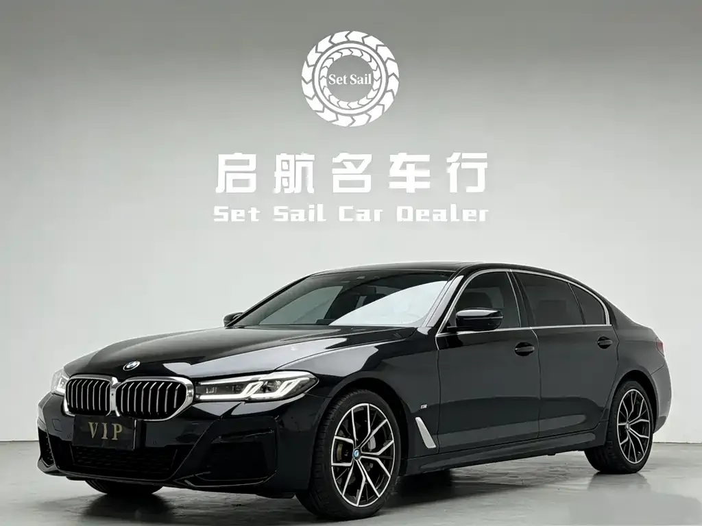 BMW 5 Series — фото 1