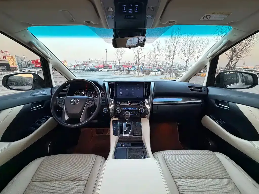 Toyota Alphard 2023 из CN, фото 8
