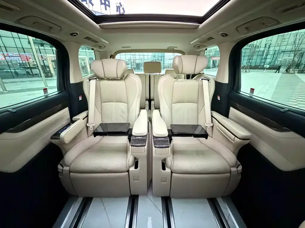 Toyota Alphard 2023 из CN, фото 6
