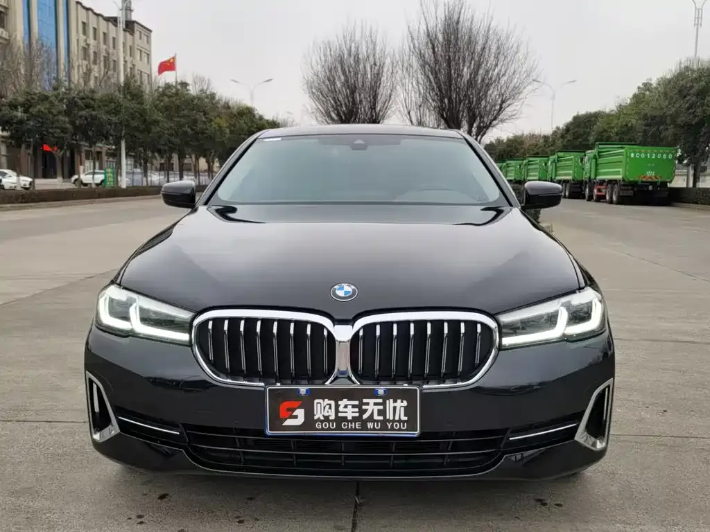 BMW 5 Series — фото 2