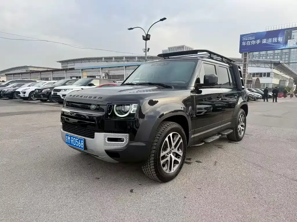 Land Rover Defender — фото 1
