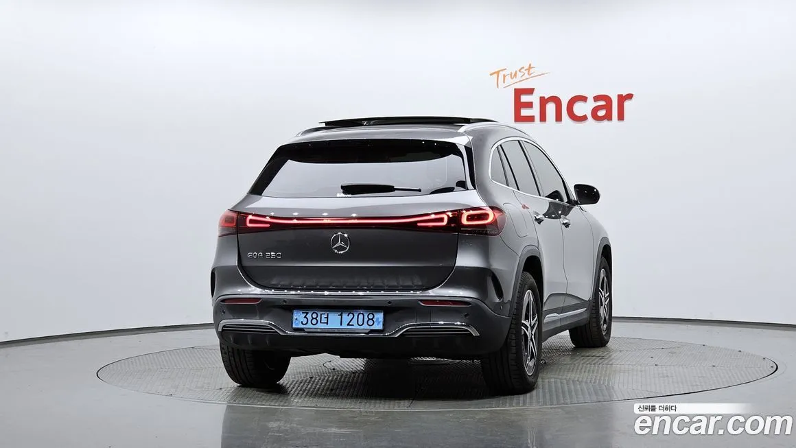 Mercedes-Benz EQA 2022 из KR, фото 2