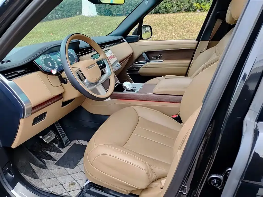 Land Rover Range Rover 2024 из CN, фото 2
