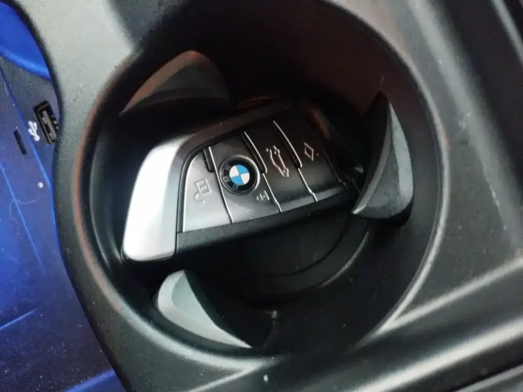 BMW 5 Series 2022 из CN, фото 2