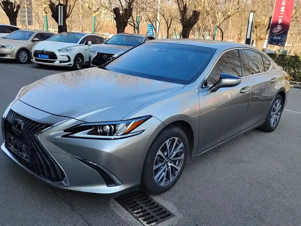Lexus ES 2022 из CN, фото 1