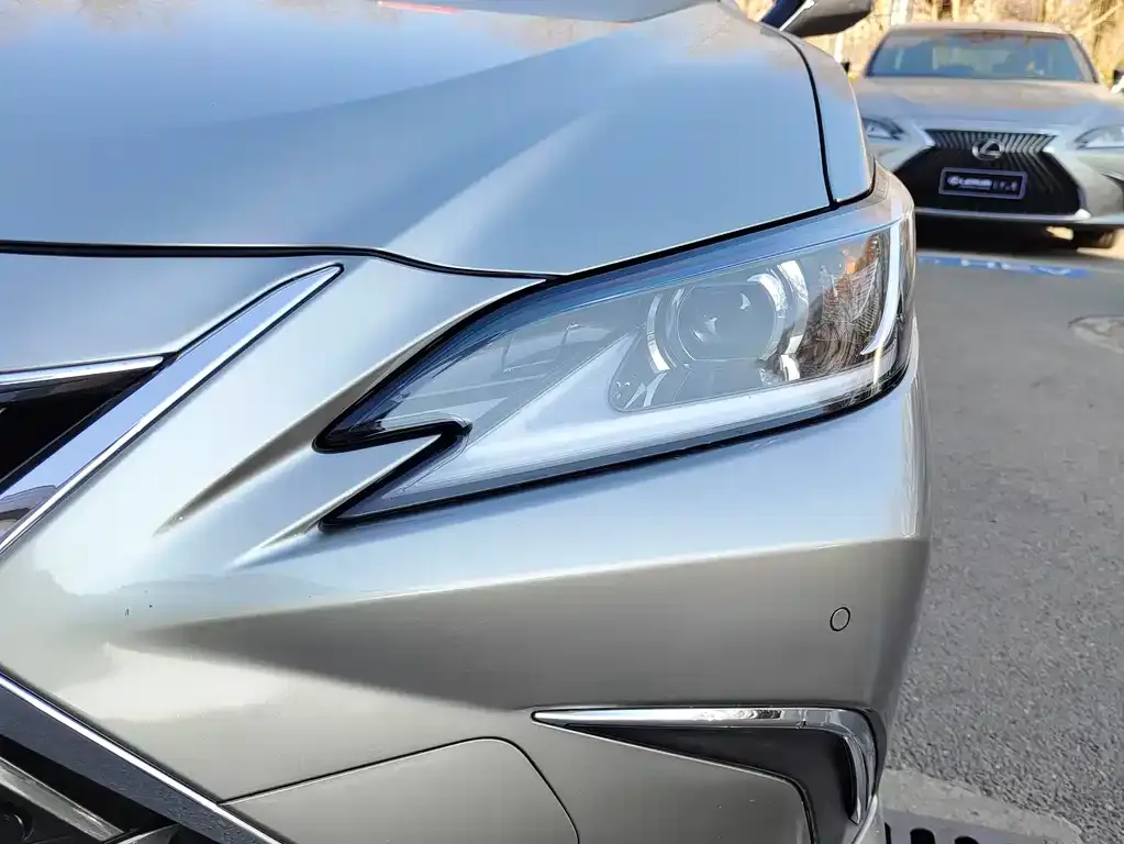 Lexus ES 2022 из CN, фото 4