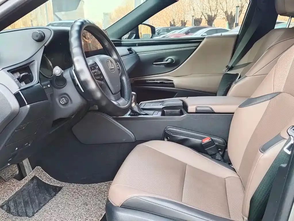Lexus ES 2022 из CN, фото 8