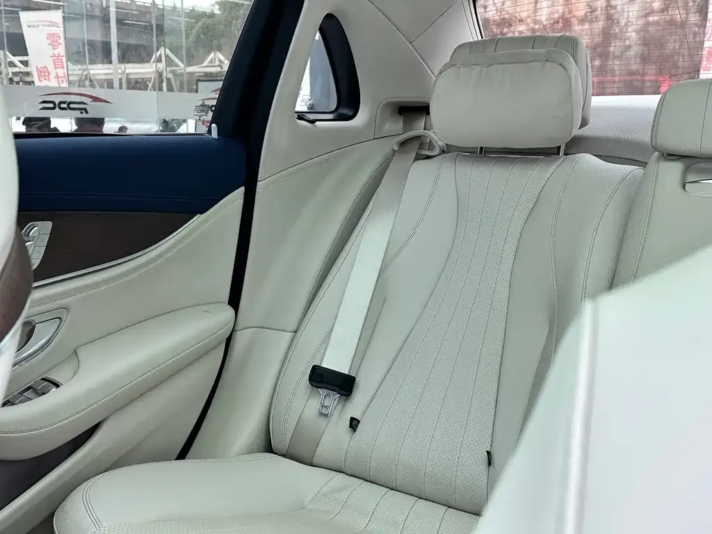 Mercedes-Benz E-Class 2022 из CN, фото 7