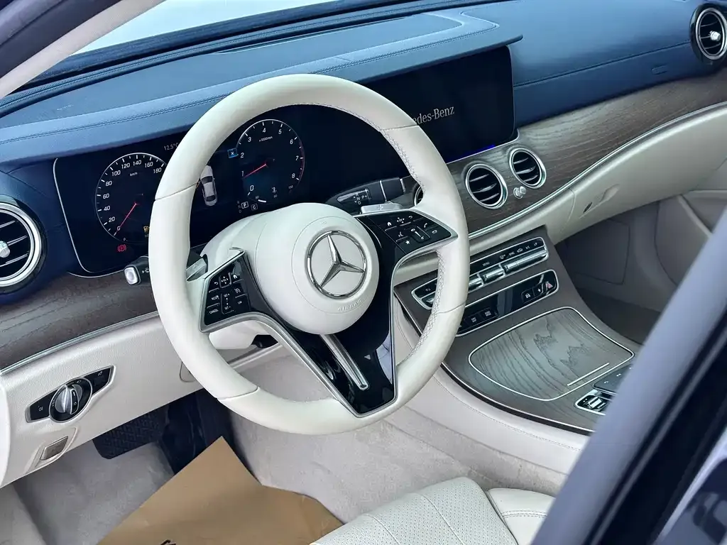 Mercedes-Benz E-Class 2022 из CN, фото 5