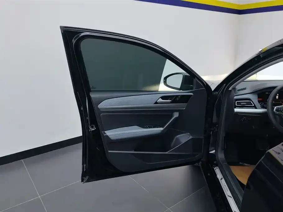 Volkswagen Lavida 2023 из CN, фото 7