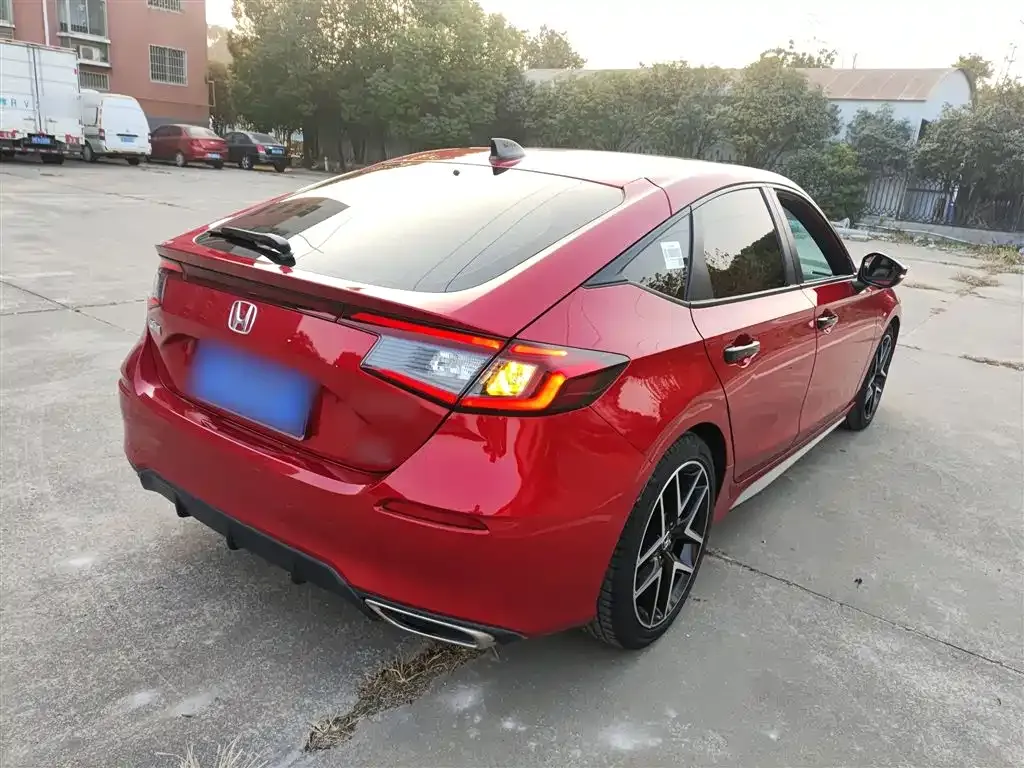 Honda Civic — фото 7