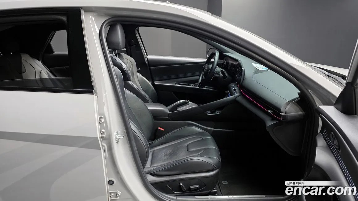 Hyundai AVANTE — фото 8