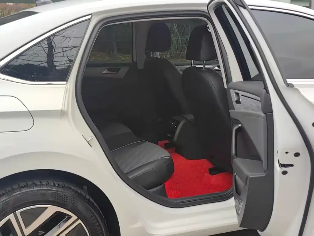 Volkswagen Sagitar 2024 из CN, фото 2