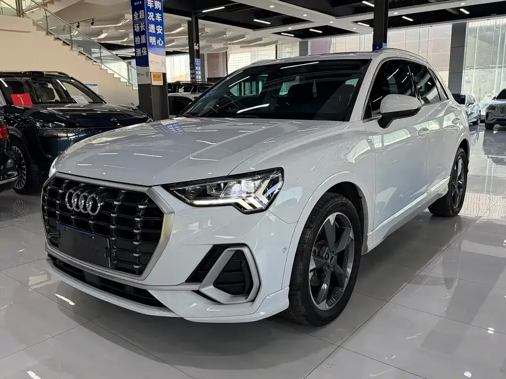 Audi Q3 2022 из CN, фото 1