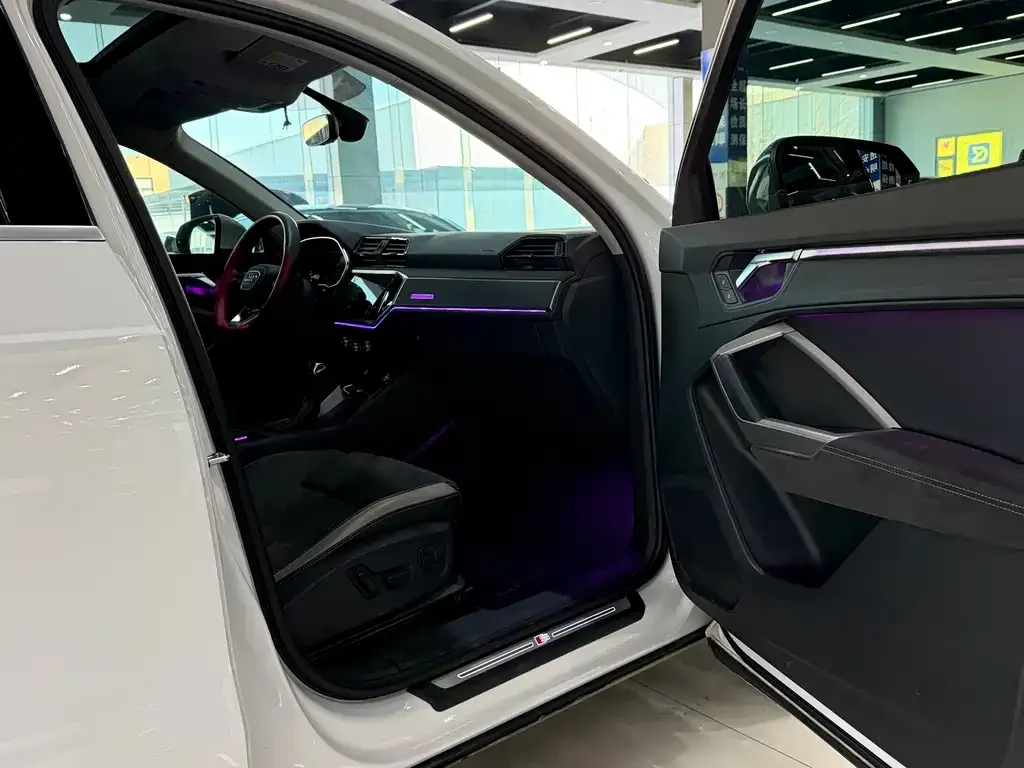 Audi Q3 2022 из CN, фото 9