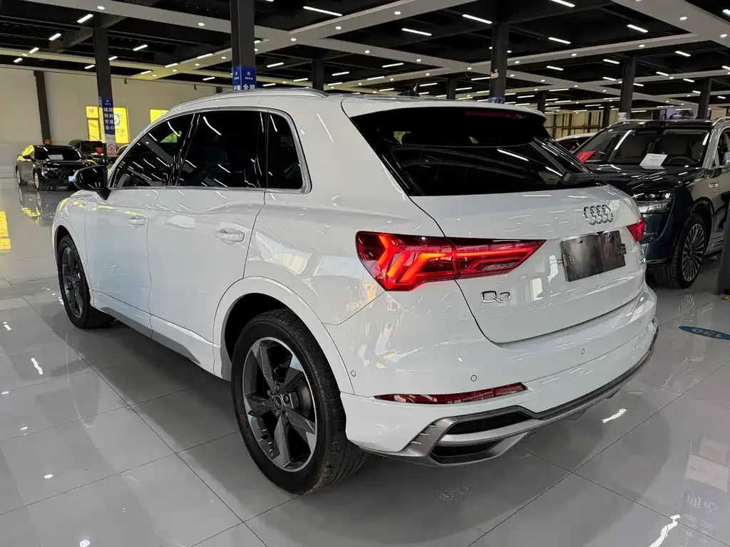 Audi Q3 2022 из CN, фото 5