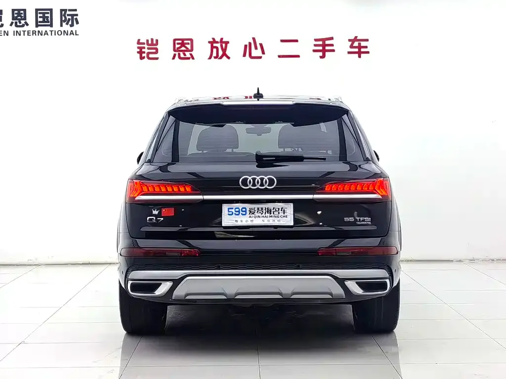 Audi Q7 — фото 5