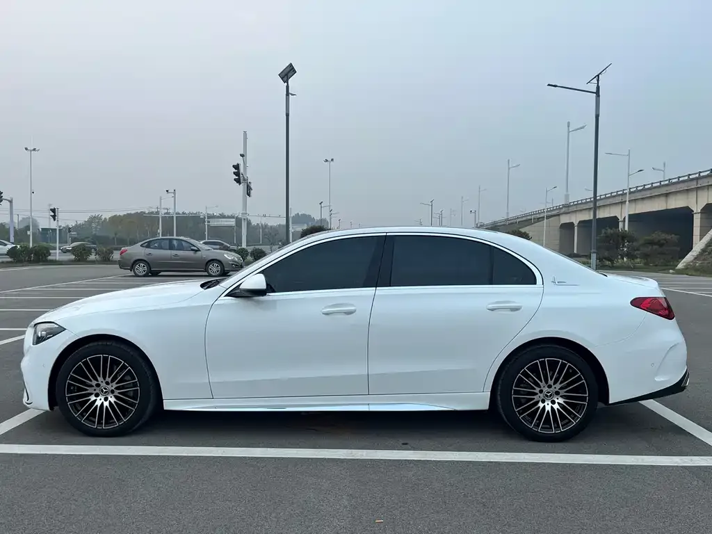 Mercedes-Benz C-Class — фото 3