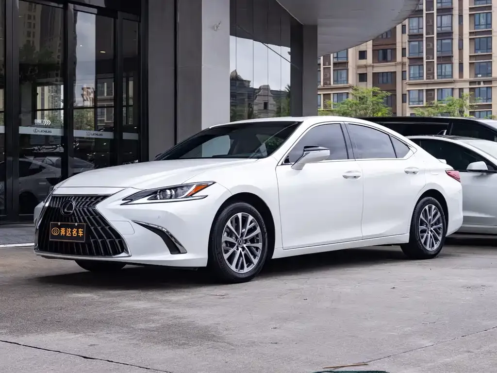 Lexus ES 2024 из CN, фото 1