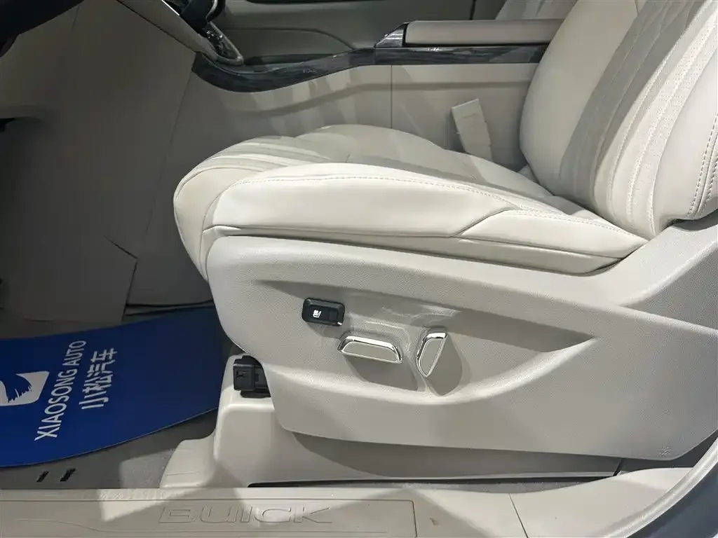 Buick GL8 2024 из CN, фото 10
