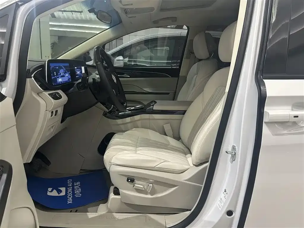 Buick GL8 2024 из CN, фото 3