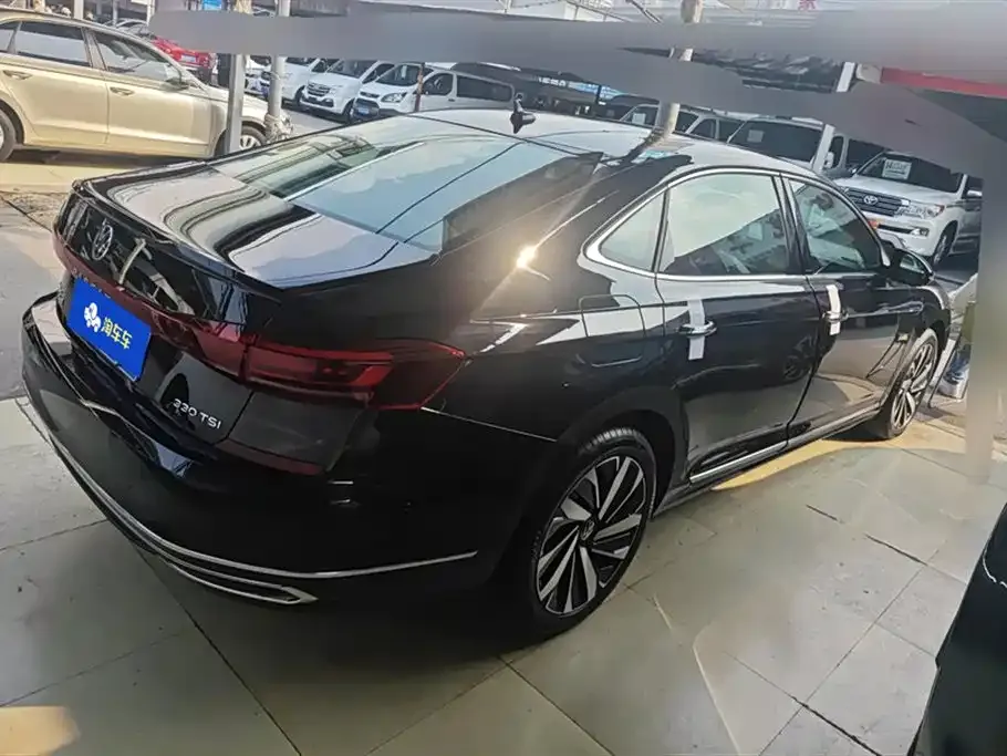 Volkswagen Passat 2023 из CN, фото 7