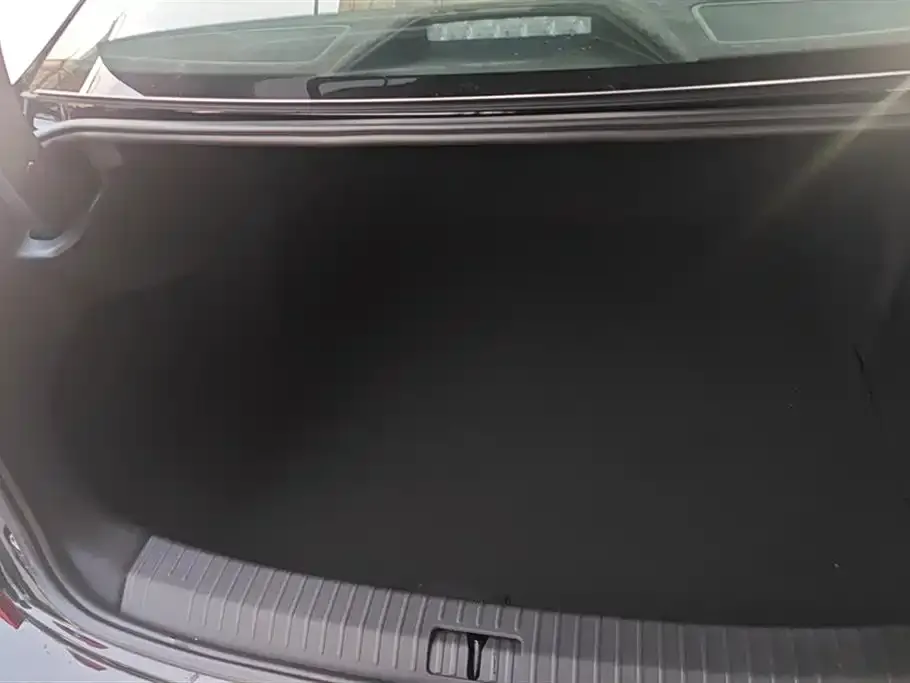 Volkswagen Passat 2023 из CN, фото 6
