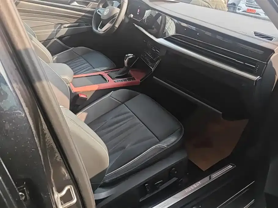 Volkswagen Passat 2023 из CN, фото 4