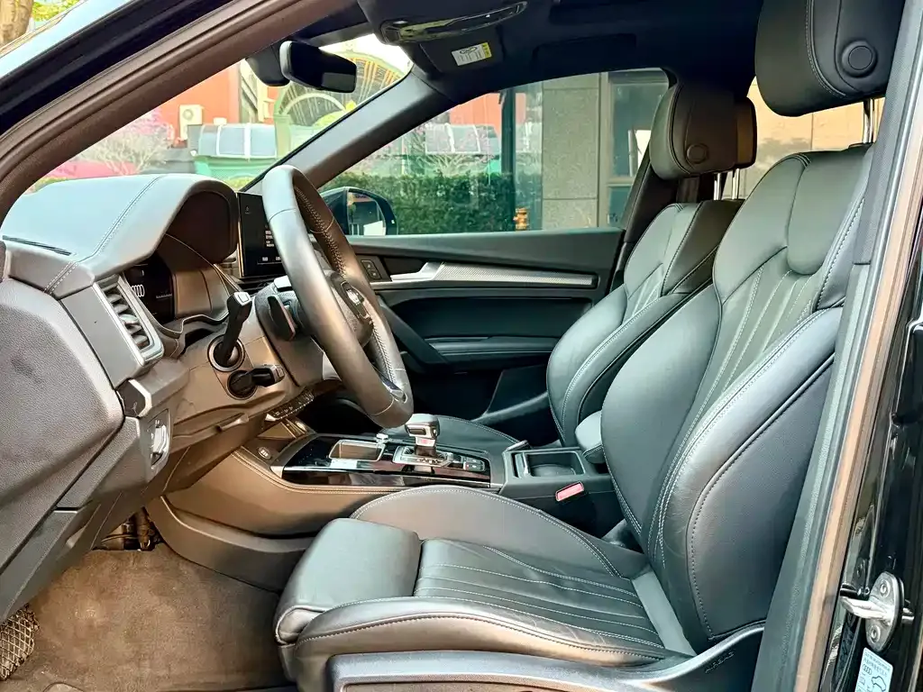 Audi Q5L 2023 из CN, фото 7