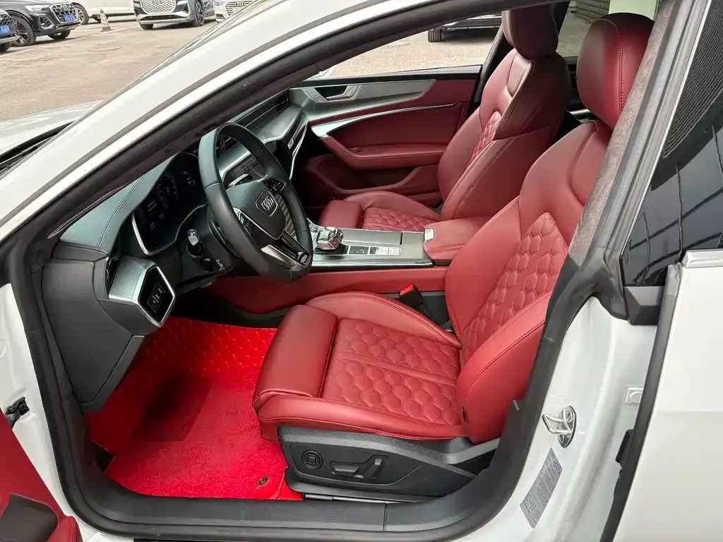 Audi A7 2024 из CN, фото 9