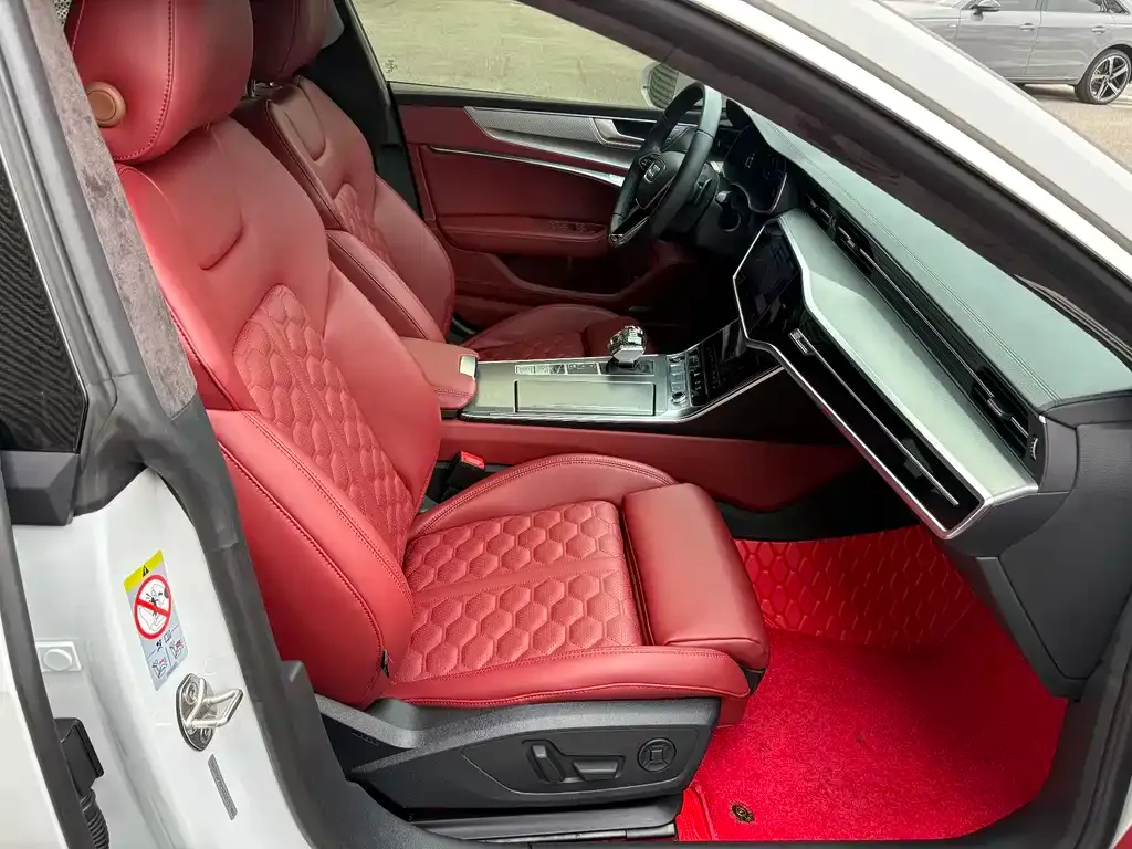 Audi A7 2024 из CN, фото 7