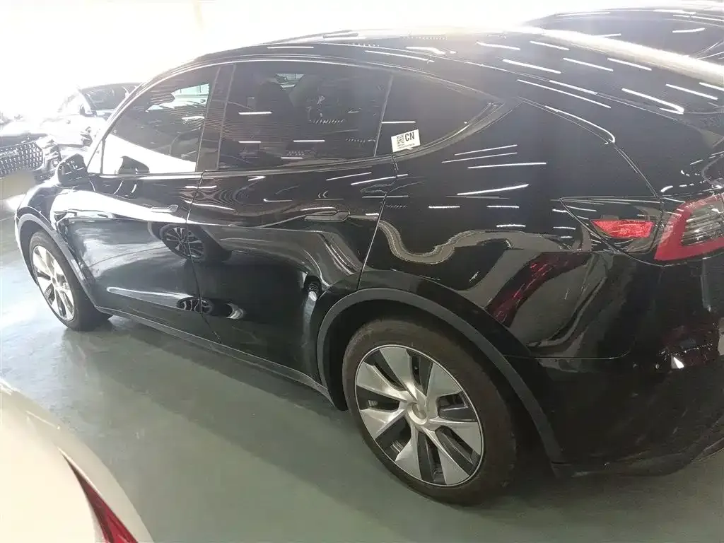 Tesla Model Y 2023 из CN, фото 5