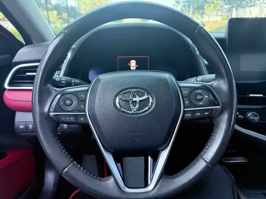Toyota Camry 2021 из CN, фото 2