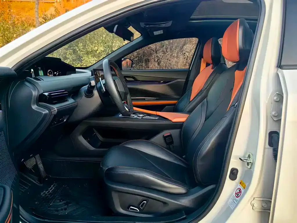 Changan UNI-V 2022 из CN, фото 4