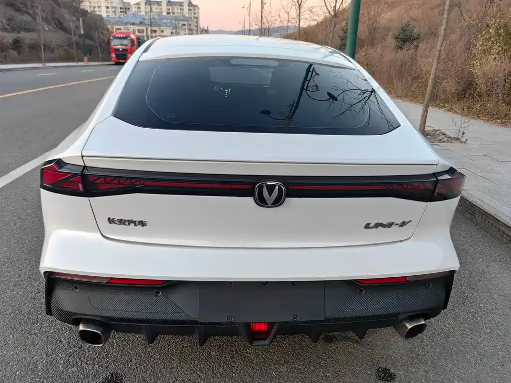 Changan UNI-V 2022 из CN, фото 8