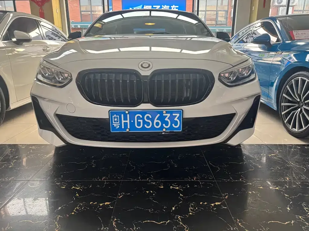 BMW 1 Series 2023 из CN, фото 2