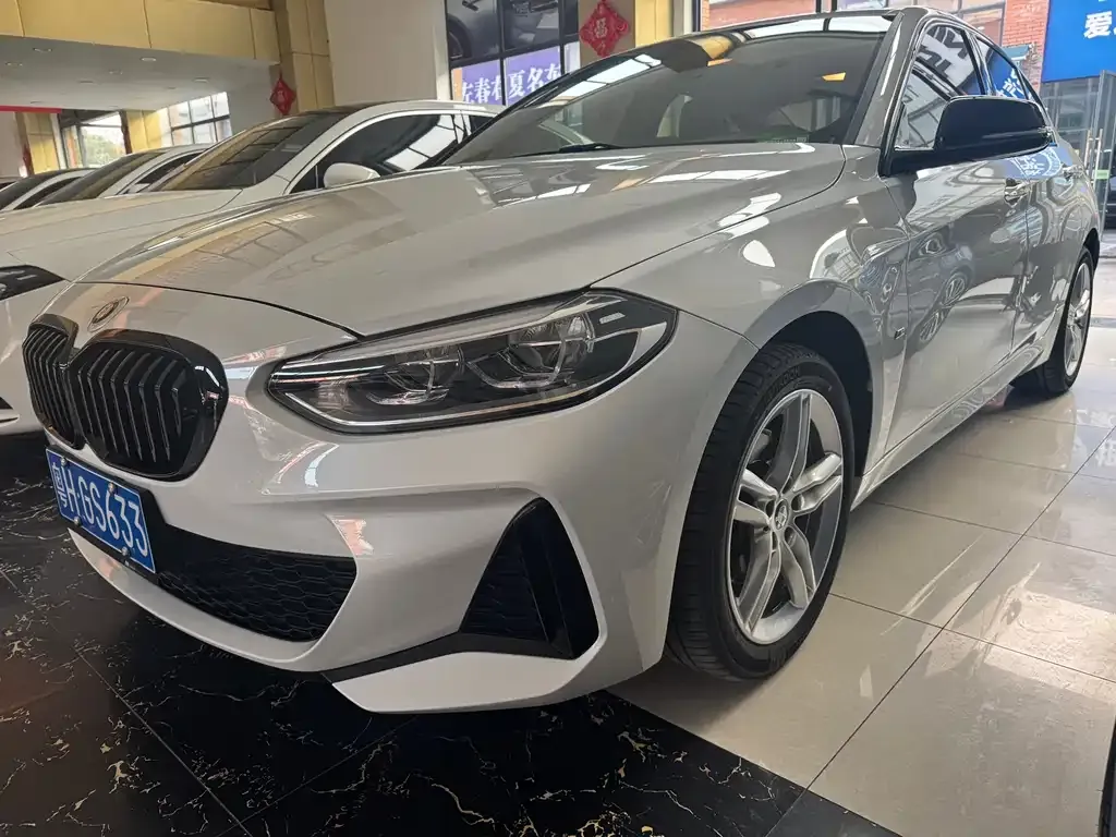 BMW 1 Series 2023 из CN, фото 3