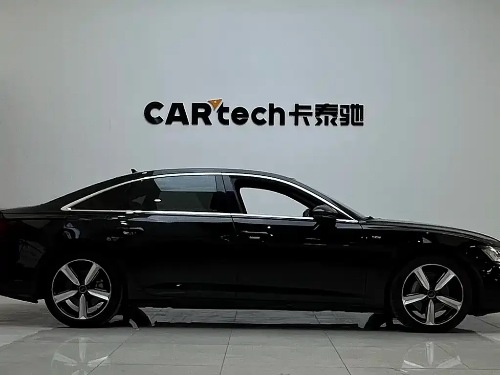 Audi A6L 2021 из CN, фото 8