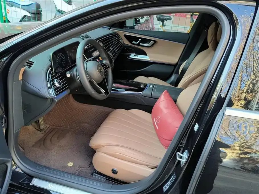 Mercedes-Benz E-Class 2025 из CN, фото 3