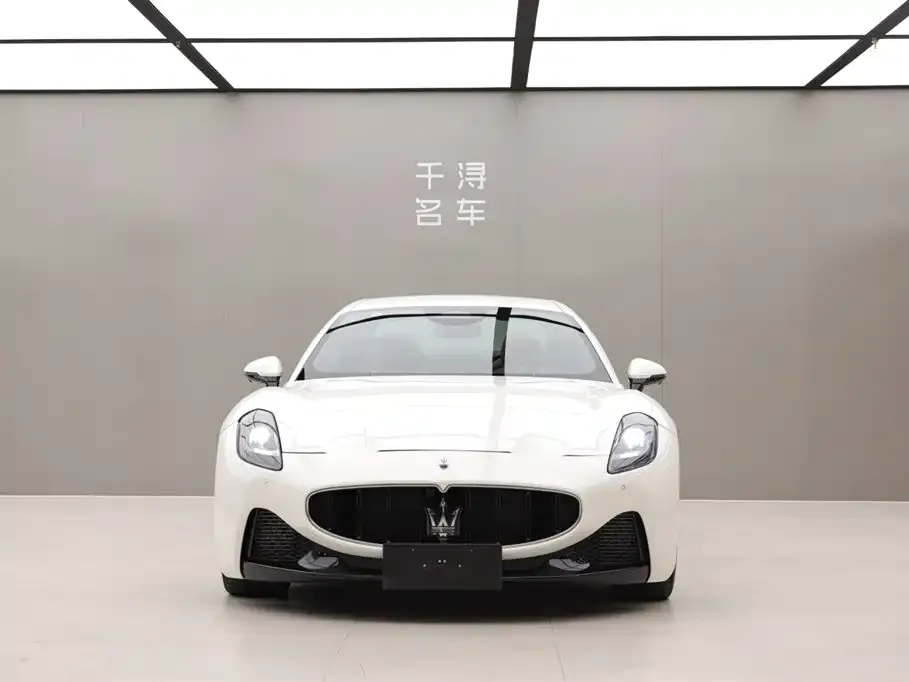Maserati GranTurismo — фото 3