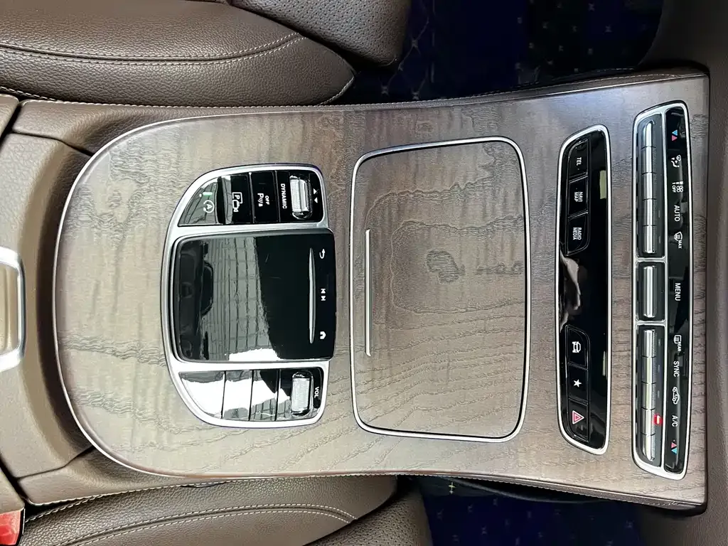 Mercedes-Benz E-Class 2022 из CN, фото 8