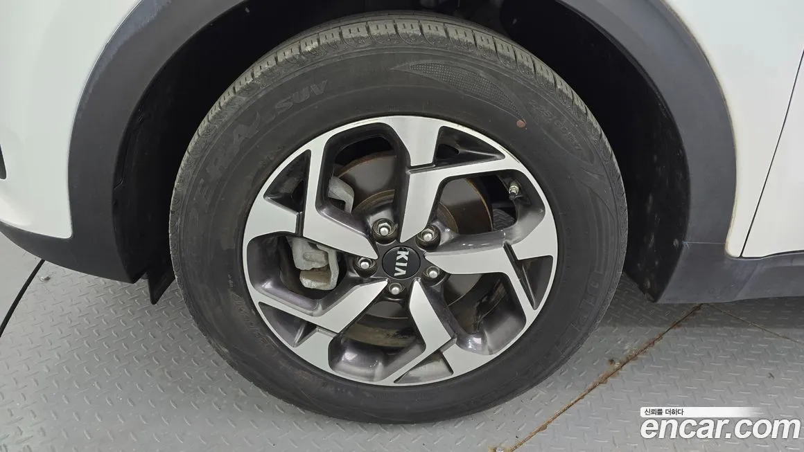 Kia Sportage — фото 5