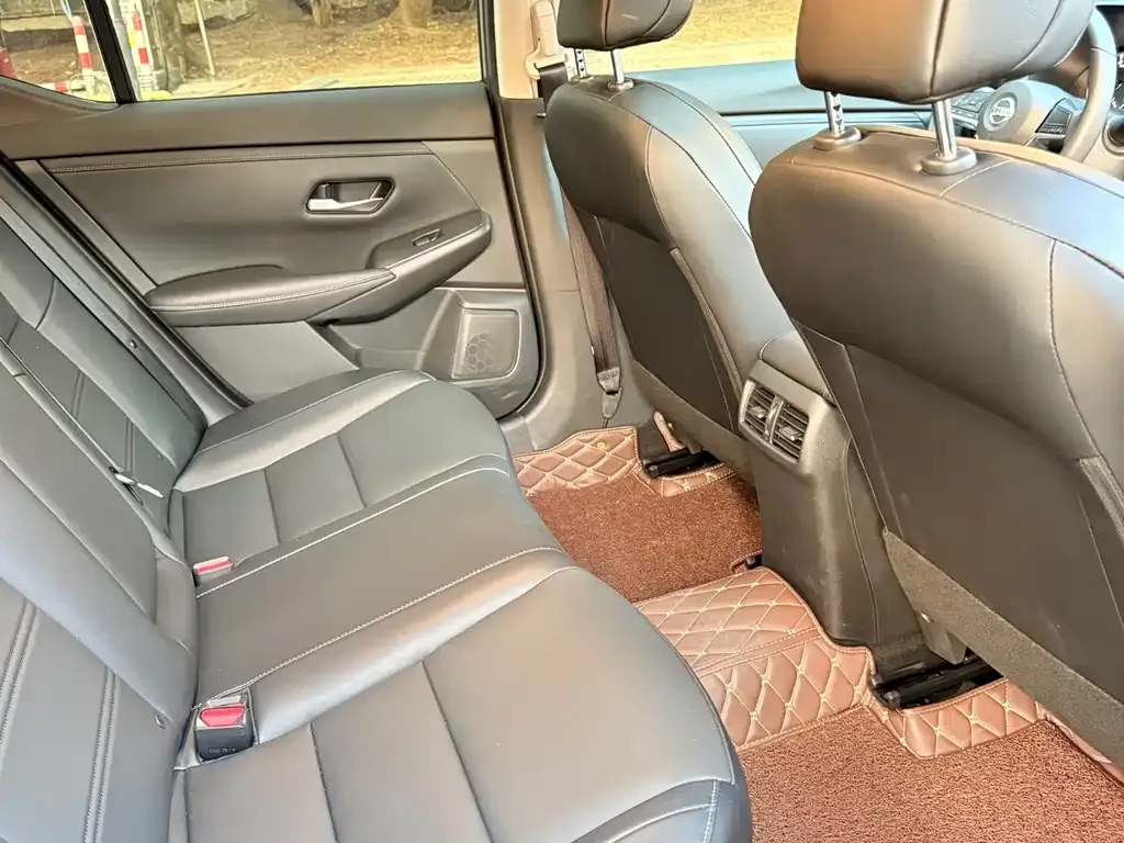 Nissan Sylphy 2022 из CN, фото 8