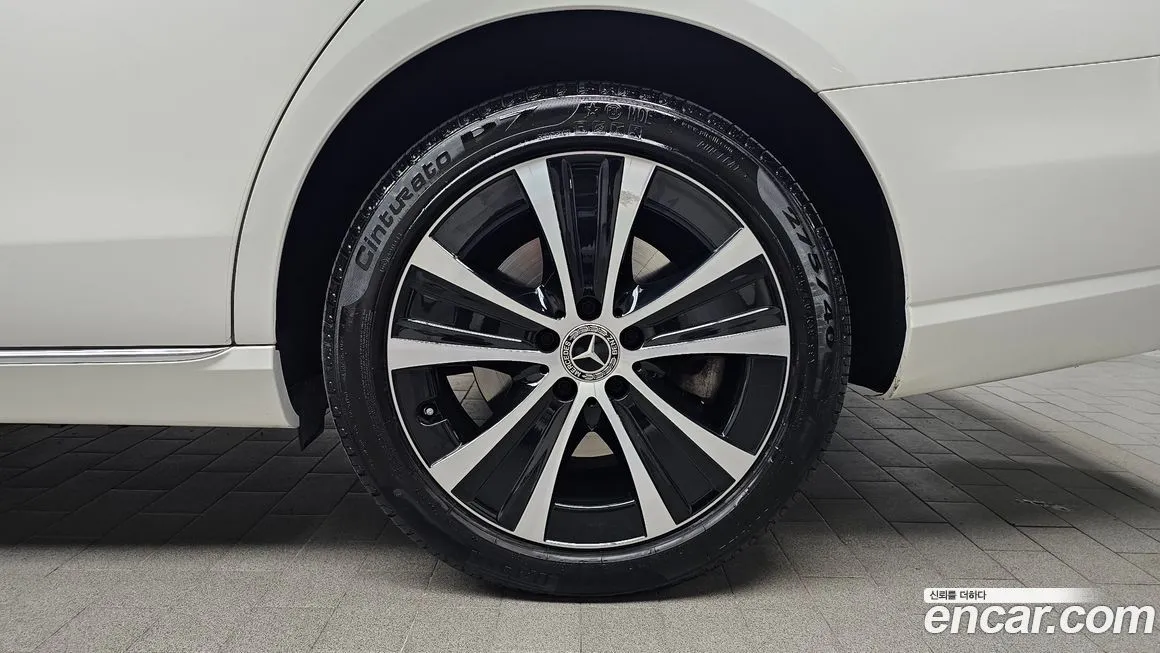 Mercedes-Benz E-Class 2021 из KR, фото 5