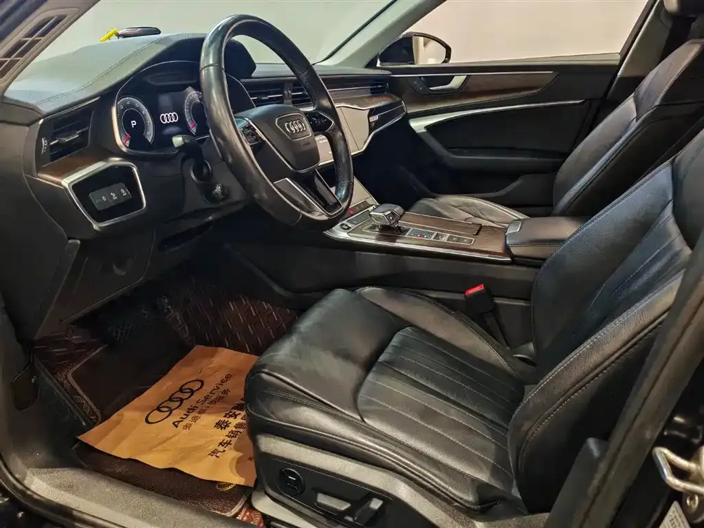Audi A6L 2022 из CN, фото 10